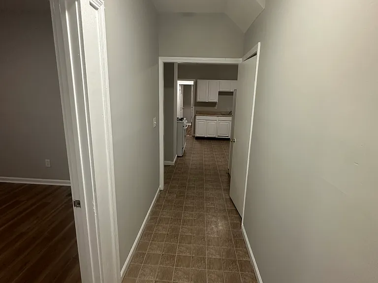433 Greenwich Ave #1 — Photo 6