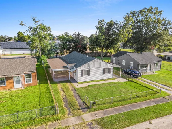 2607 8th St, Lake Charles, LA 70615
