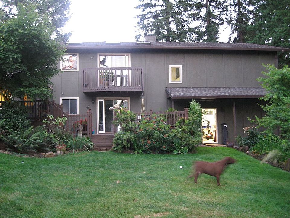 2nd image of 15983 S Brook Ct