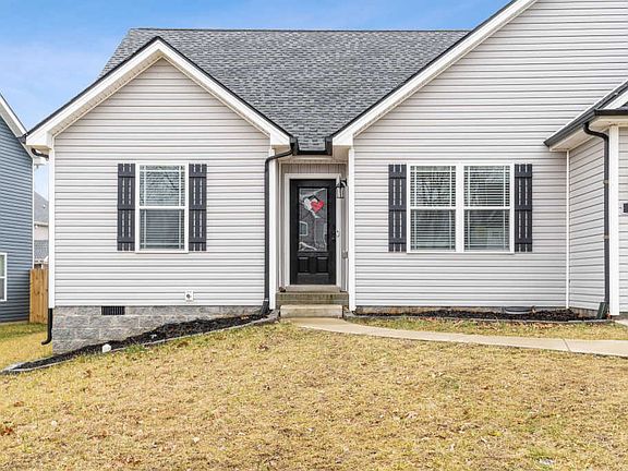 2nd image of 518 Somerset Ln