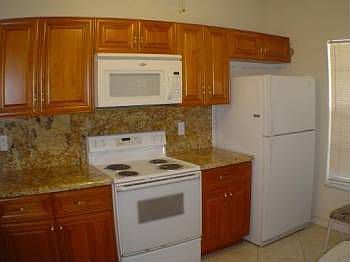 3rd image of 255 SW 122nd Ter