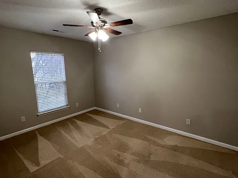 6893 Fenwick Dr — Photo 23