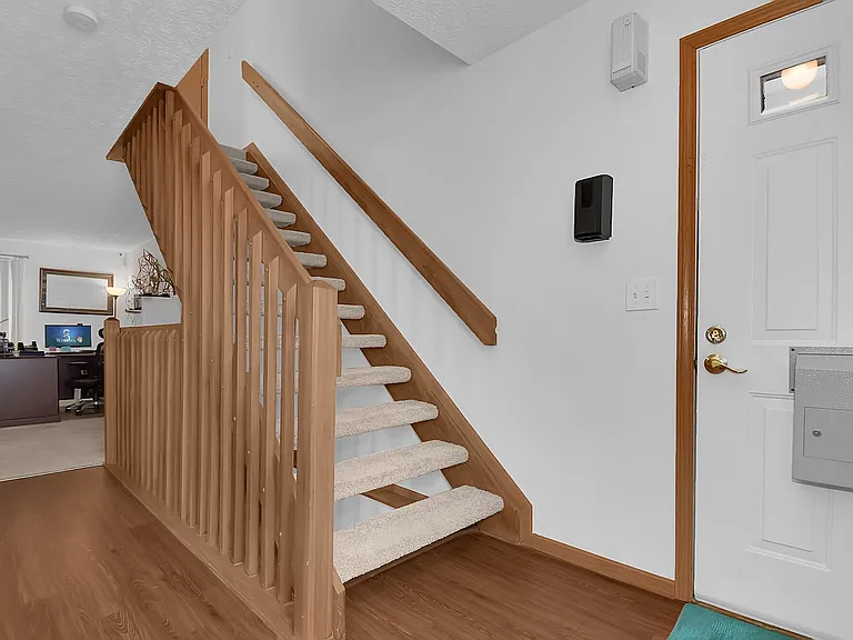 Oak Bend Commons — Photo 5