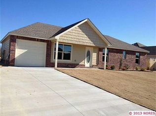 2830 Rodeo Dr, Claremore, OK 74017