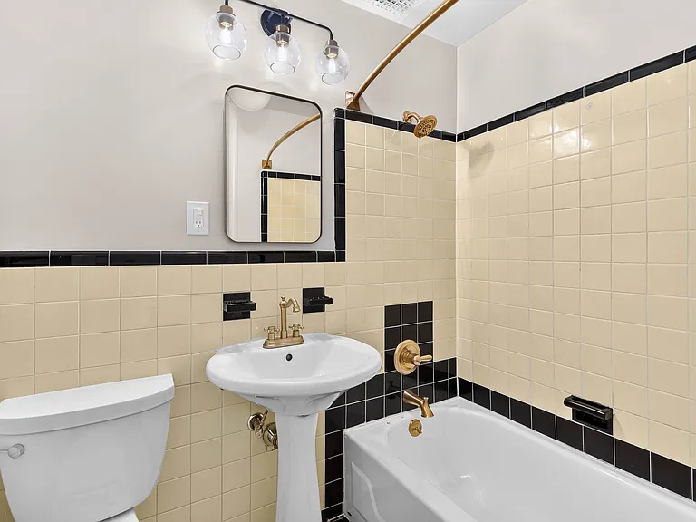 848 President St #3 — Photo 8