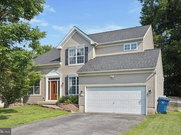 612 Leeward St, Coatesville, PA 19320