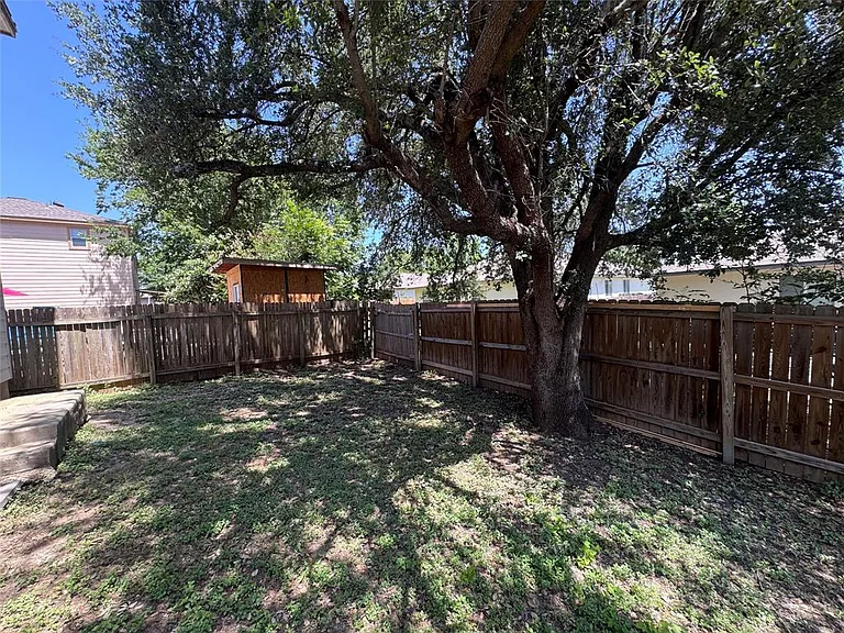 7020 Doyal Dr — Photo 22