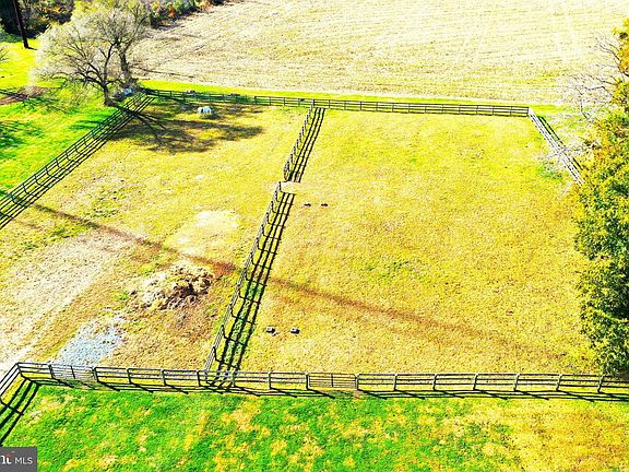 4th image of 670 Marticville Rd