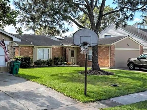 4th image of 3618 Sunshine Ln
