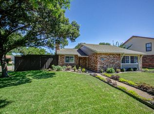 1811 E Collins Blvd, Richardson, TX 75081