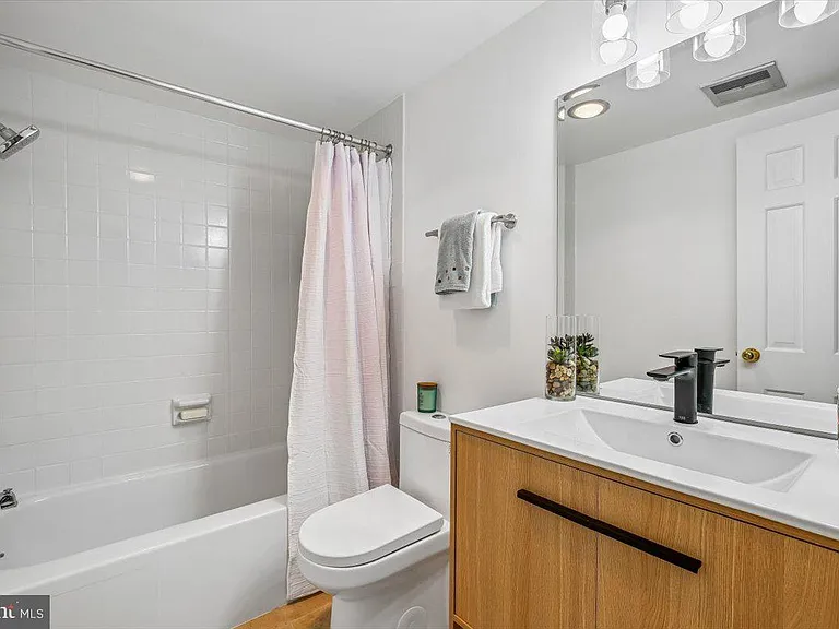 4601 N Park Ave #210K — Photo 27