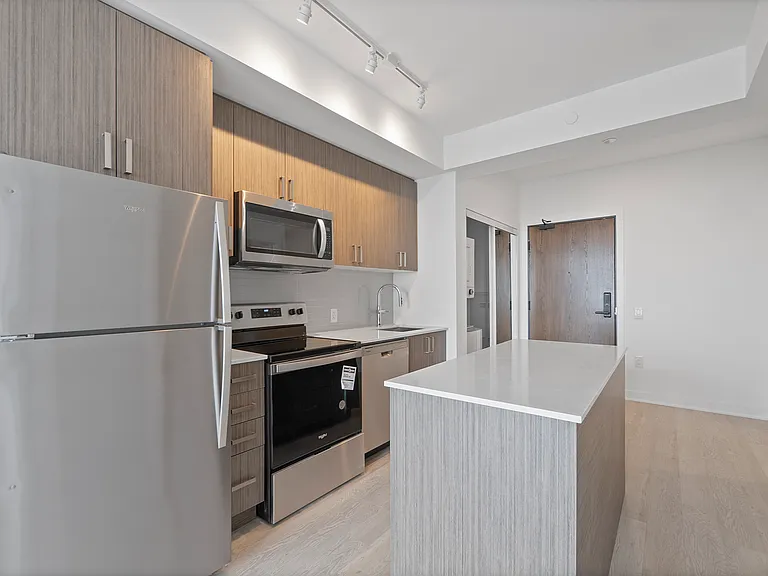 2782 Barton St E #608 — Photo 14