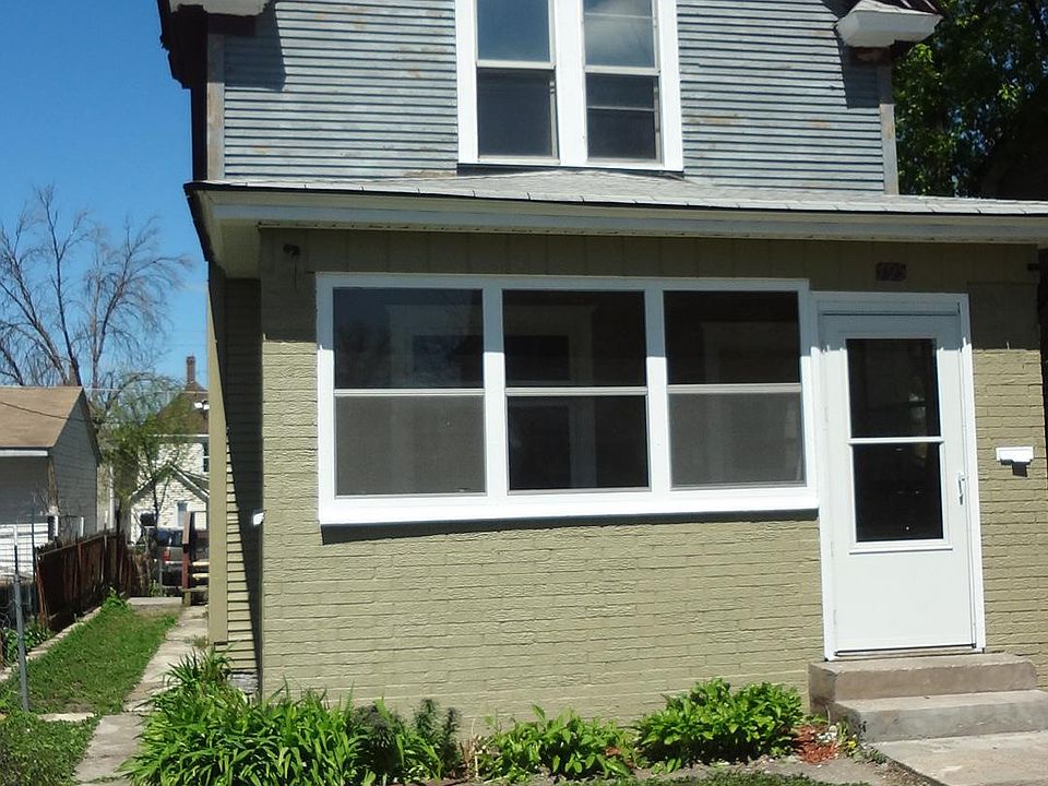 1st image of 795 Charles Ave