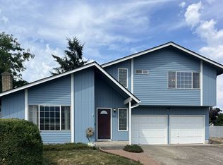 554 67th St, Springfield, OR 97478