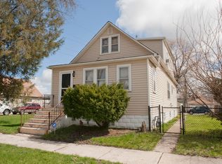 45 Hyde Park Ave, Bellwood, IL