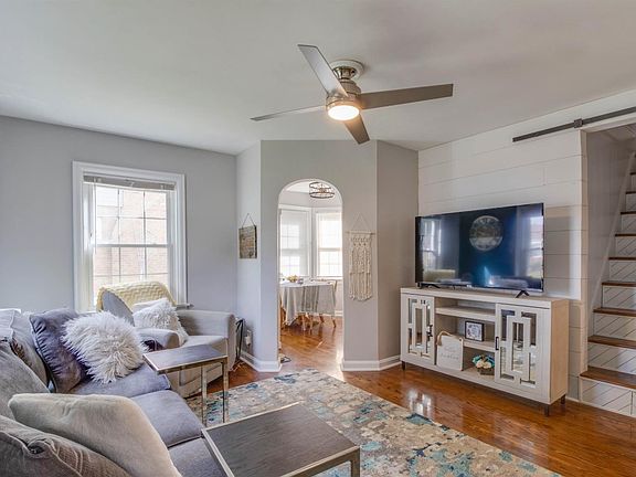 2nd image of 7715 Eustis Ct