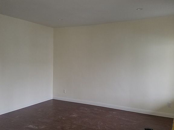 2nd image of 3965 1/2 S Harvard Blvd