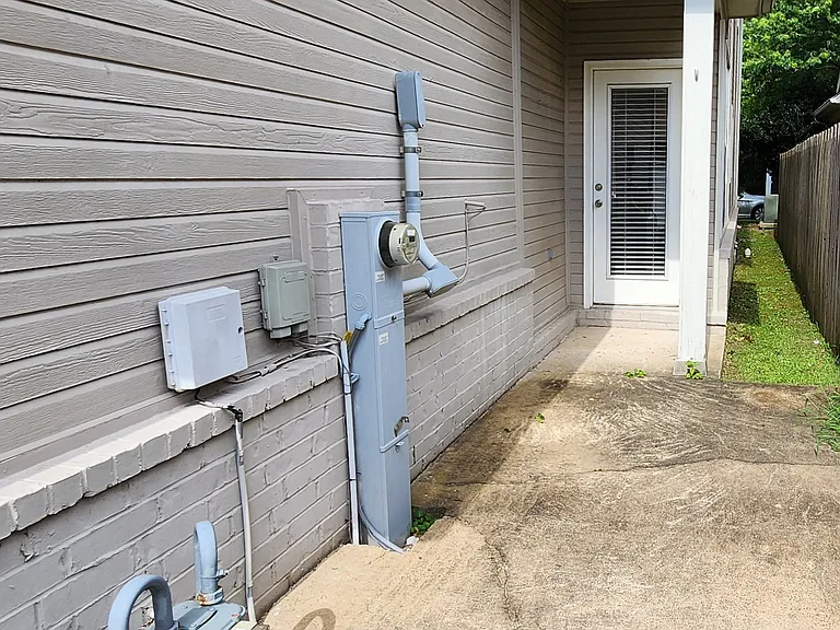 1292 Isle Bay Dr — Photo 7
