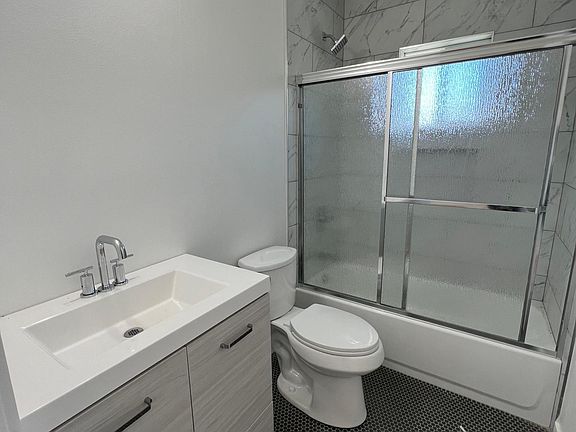 5th image of 10225 1/2 Vena Ave #10225-1/2