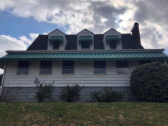 4th image of 210 Glass Dr