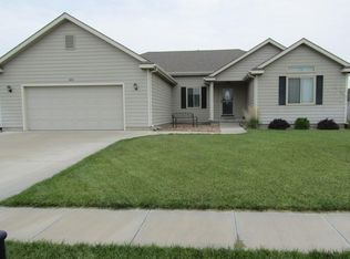 831 Joanie Ln, Salina, KS 67401