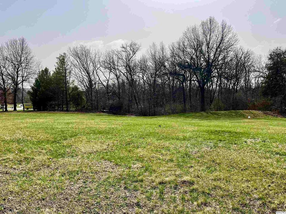 2nd image of 3635 Timberline Dr