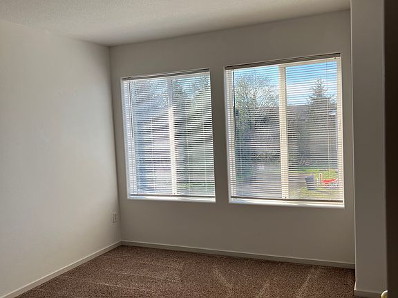 5th image of 3412 Domingo Ct APT 4