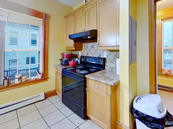 21 Alpine St, Boston, MA