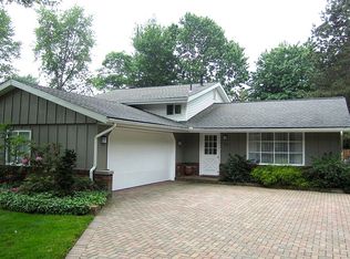 7226 Wil Lou Ln, North Ridgeville, OH 44039