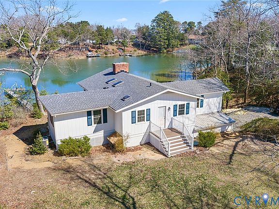 2nd image of 483 Mechams Cove Rd