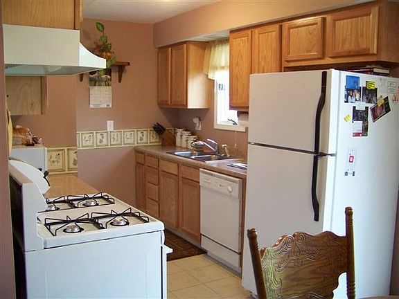 New Oak Cabinets in Kitchen