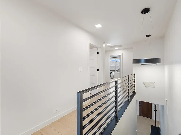2082 Dennison Ln — Photo 15