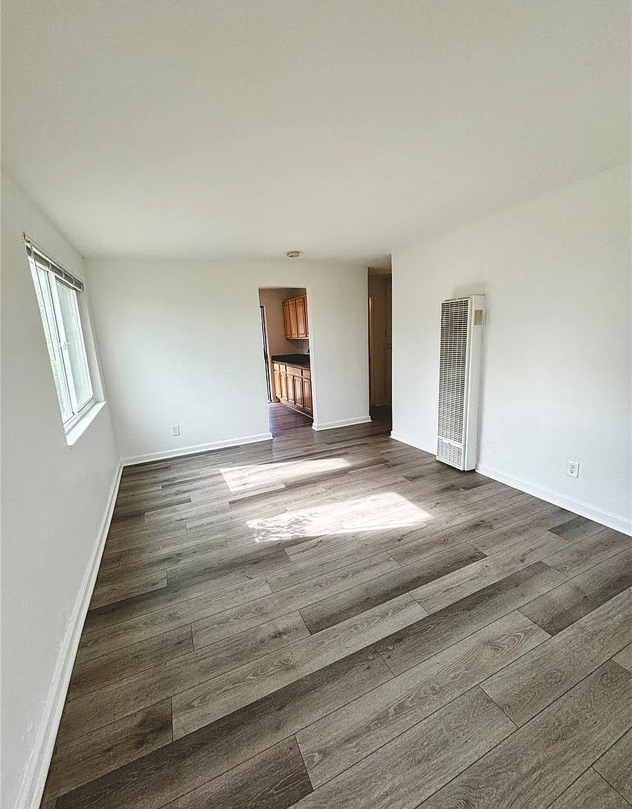 1 bed, 1.0 bath, 800 sqft, $899 — Photo 3