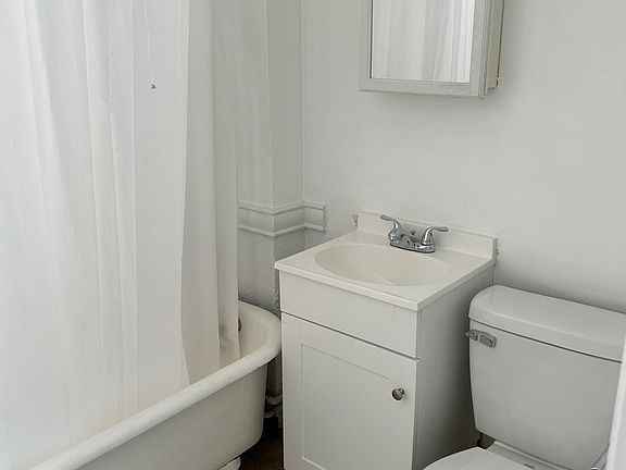 3rd image of 738 Washington St #27