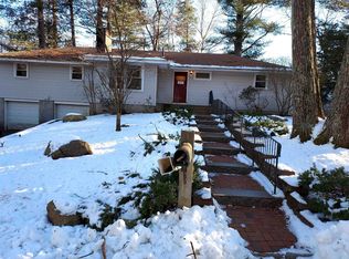 16 Durham St, Nashua, NH 03063