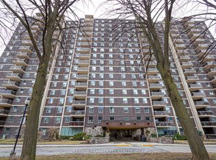 966 Inverhouse Dr #206, Mississauga, ON L5J 4B6