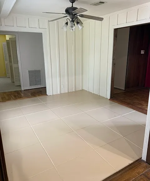 1115 Ivy Ln — Photo 8