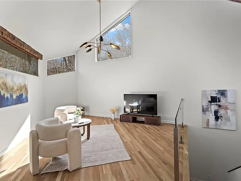 120 Laurel Dr NE — Photo 24
