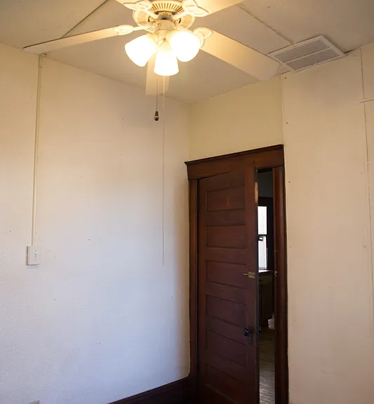 1309 E Hennepin Ave — Photo 13