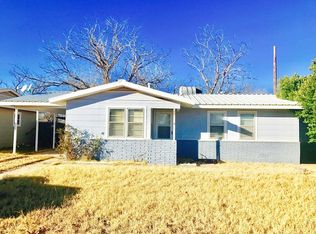 968 E 15th St, Colorado City, TX 79512