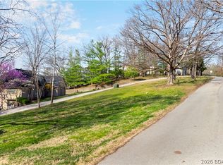 5758 Robyn Ct, Osage Beach, MO 65065