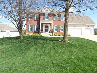 609 NW Edgewood Dr, Lees Summit, MO, 64081