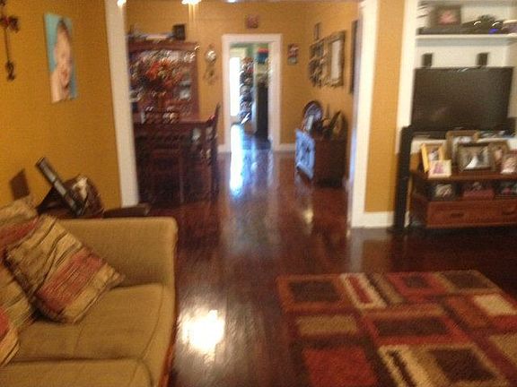 4th image of 1514 Kenwood Dr