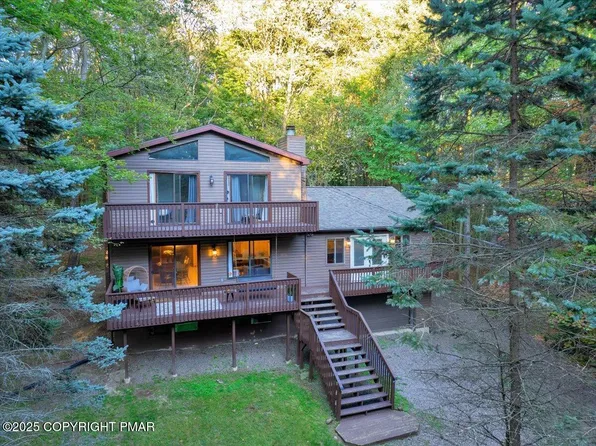 169 Cardinal Dr, Gouldsboro, PA 18424