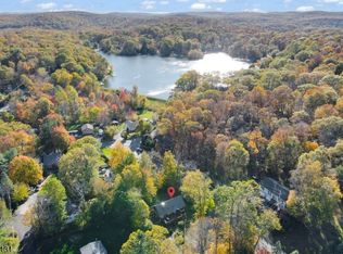 85 Breakneck Rd, Vernon Twp., NJ 07422