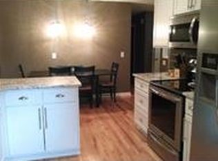 2740 Sandpiper Trl, Excelsior, MN 55331