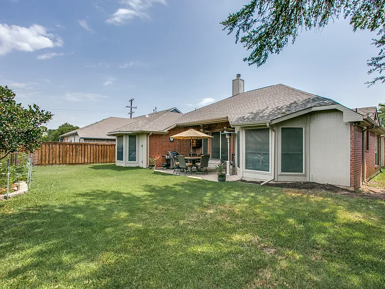 2509 Caprock Cv — Photo 16