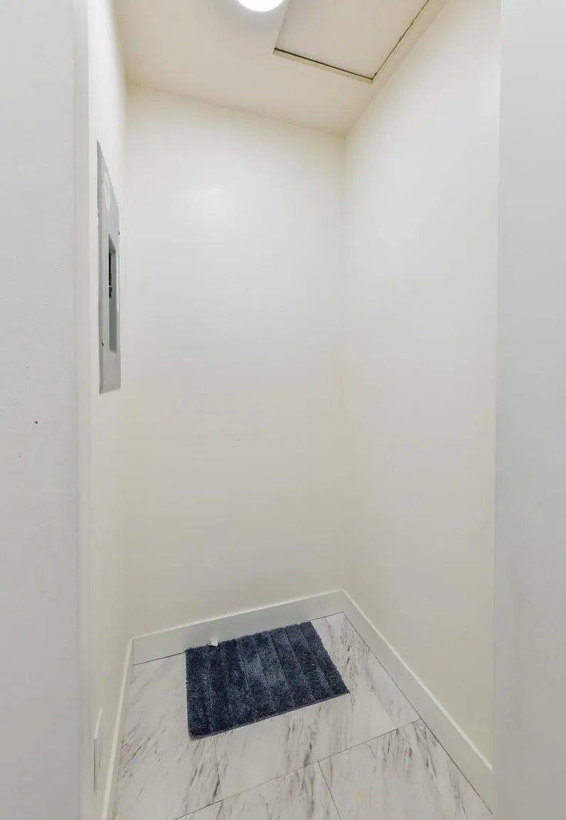 1 bed, 713 sqft, $1,700 — Photo 3