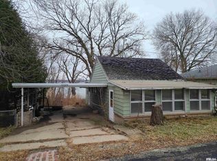 12324 N Riverview Rd, Chillicothe, IL 61523