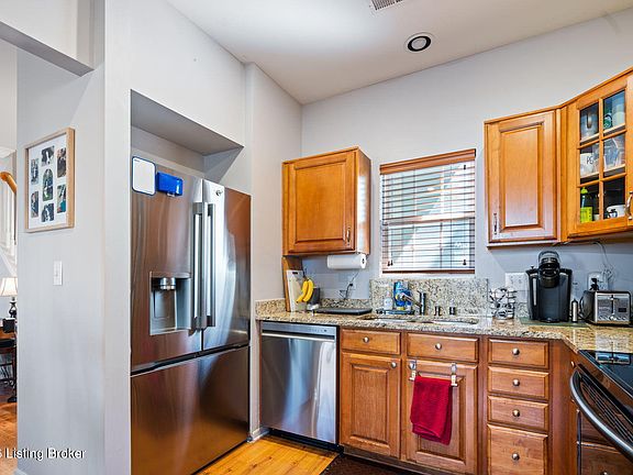 5th image of 5119 Magdalen Sq